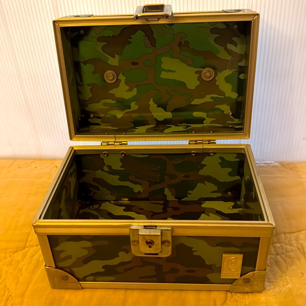 Caboodles Case Box Camo - Picture 4 of 10